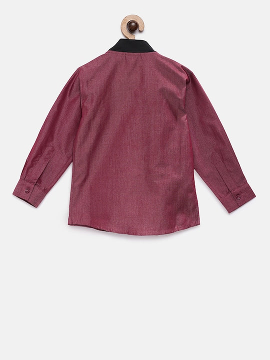 Rikidoos Maroon Tailored Fit Solid Casual Shirt
